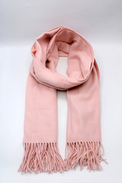 Écharpe douce à franges rose pâle